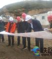 中铁建宁夏高速公路有限公司董事长刘虎军到中铁二十一局四公司银昆高速公路LJ12-2标检查临建施工情况