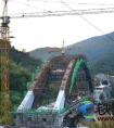 中国水电四局兴泉铁路项目马跳车站双线大桥108米系杆拱拱肋施工第一阶段完成