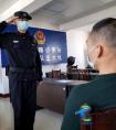 襄阳乘警：车闲人不闲内练硬功夫