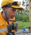 玉林工务段职工顶烈日战高温确保暑运安全